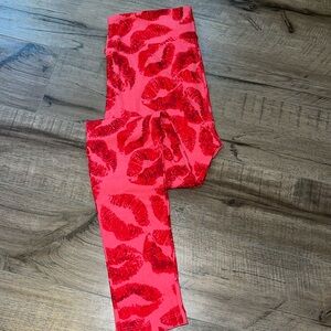 Lularoe Valentines OS Leggings